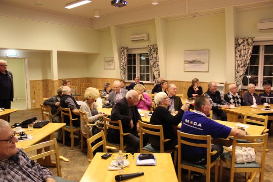 I det närmaste fullsatt i Hasselstads bygdegård när man diskuterade kulturlivet på landsbygden.