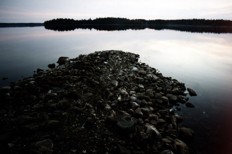 Lastageplatsen på Knöslenäs, vid Västra Fjärd, Ödängla.
